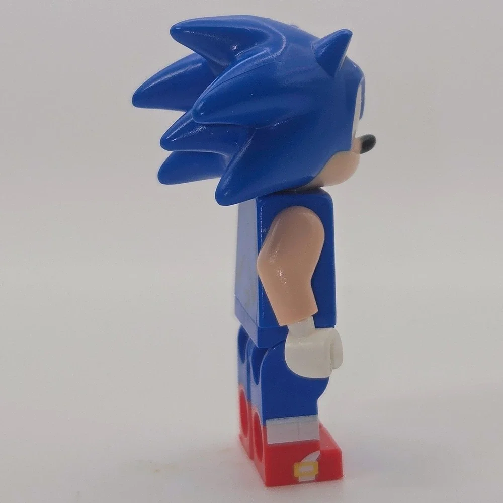 LEGO Sonic the Hedgehog Minifigure Winking Smile Blue Video Game Character